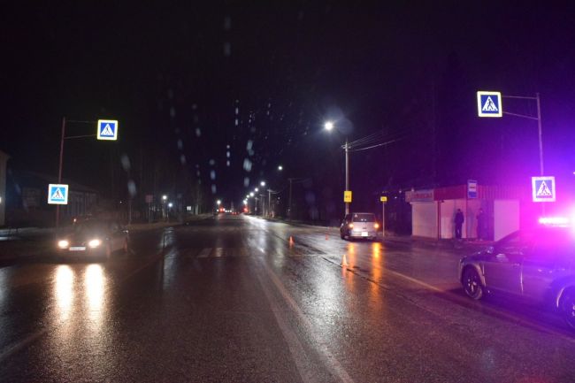 В Ухте на ул. Авиационная водитель Toyota сбил мужчину рядом с пешеходным переходом